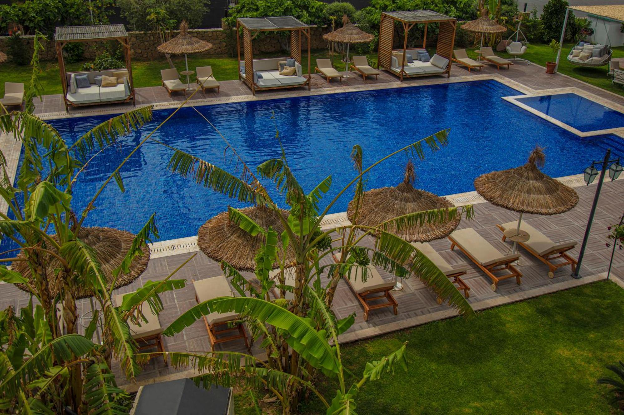 Palmonte Suites Hotel & Spa Karavas  Buitenkant foto